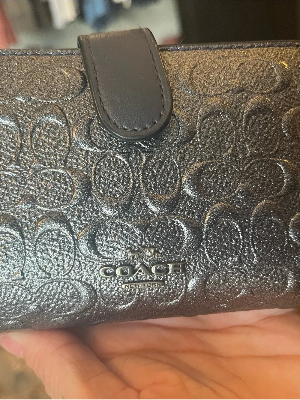Coach Medium Corner Zip wallet